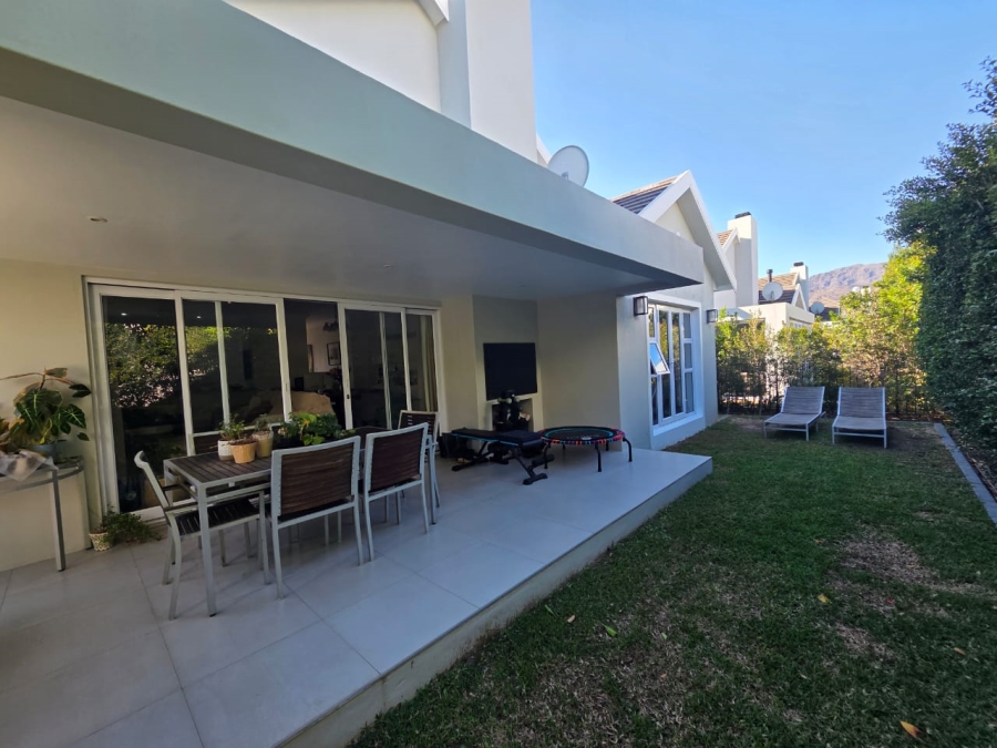 To Let 3 Bedroom Property for Rent in Val De Vie Estate Western Cape
